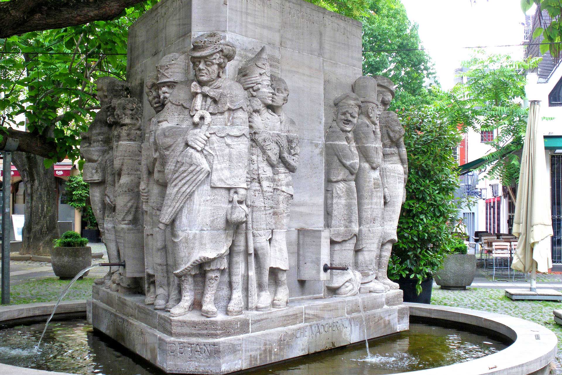Willi-Ostermann-Brunnen in Köln