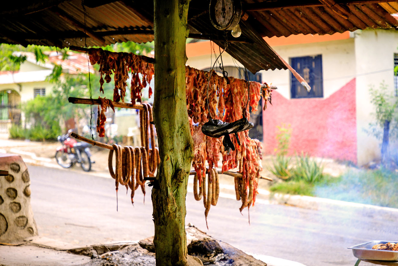Original Caribbean - Streetfood in der Dominikanischen Republik: Smoked pork, Morcillas und Longanizas